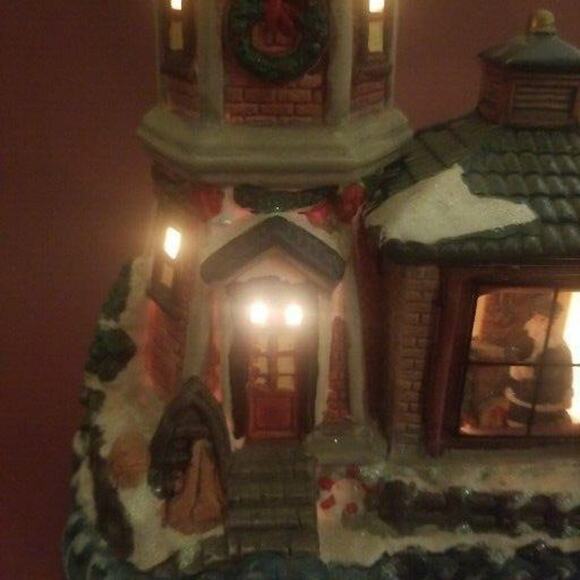 VICTORIA FALLS SERIES 5 PORCELAIN LIGHTED HOUSE CHRISTMAS VILLAGE MINIATURES - Picture 6 of 16